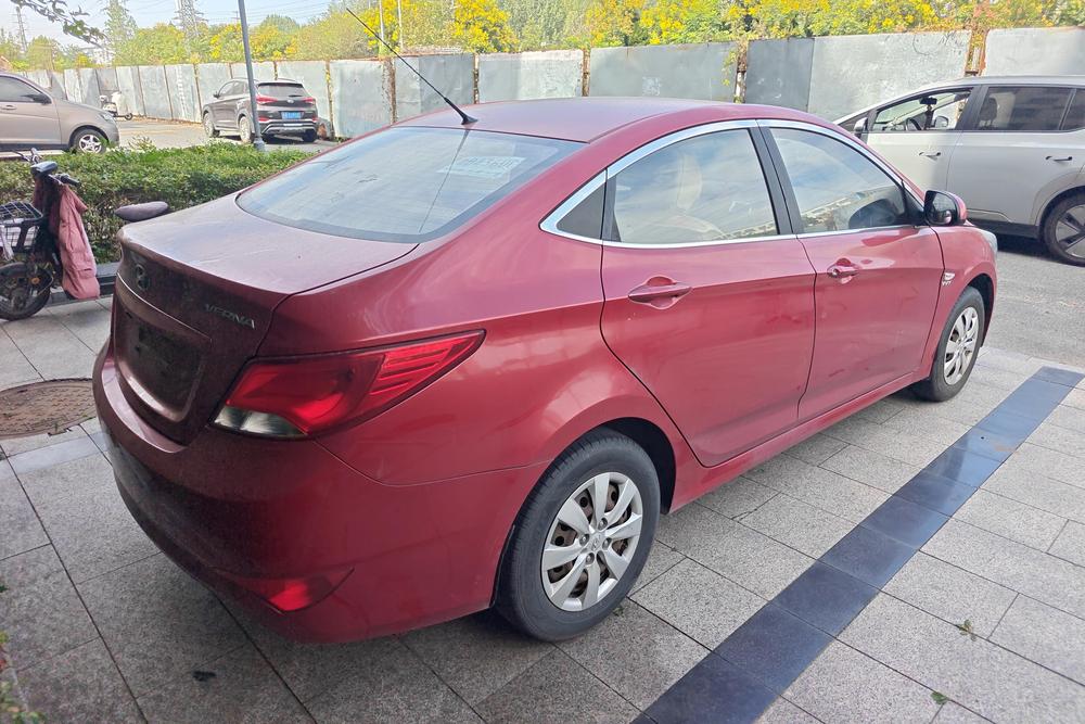Hyundai Verna