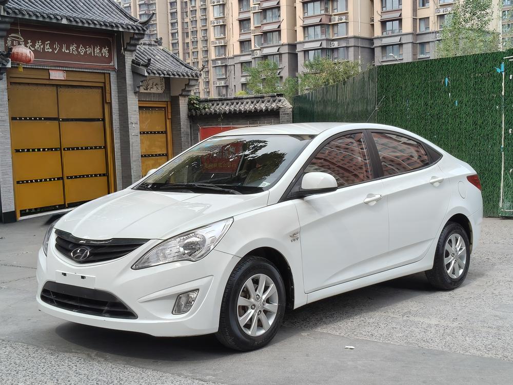 Hyundai Verna