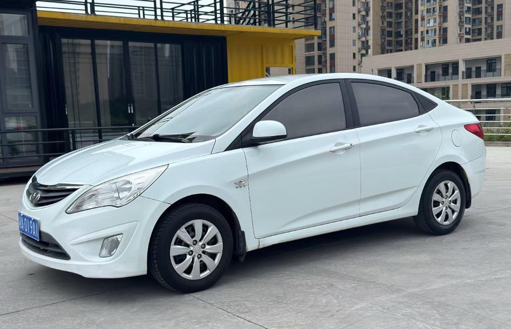 Hyundai Verna