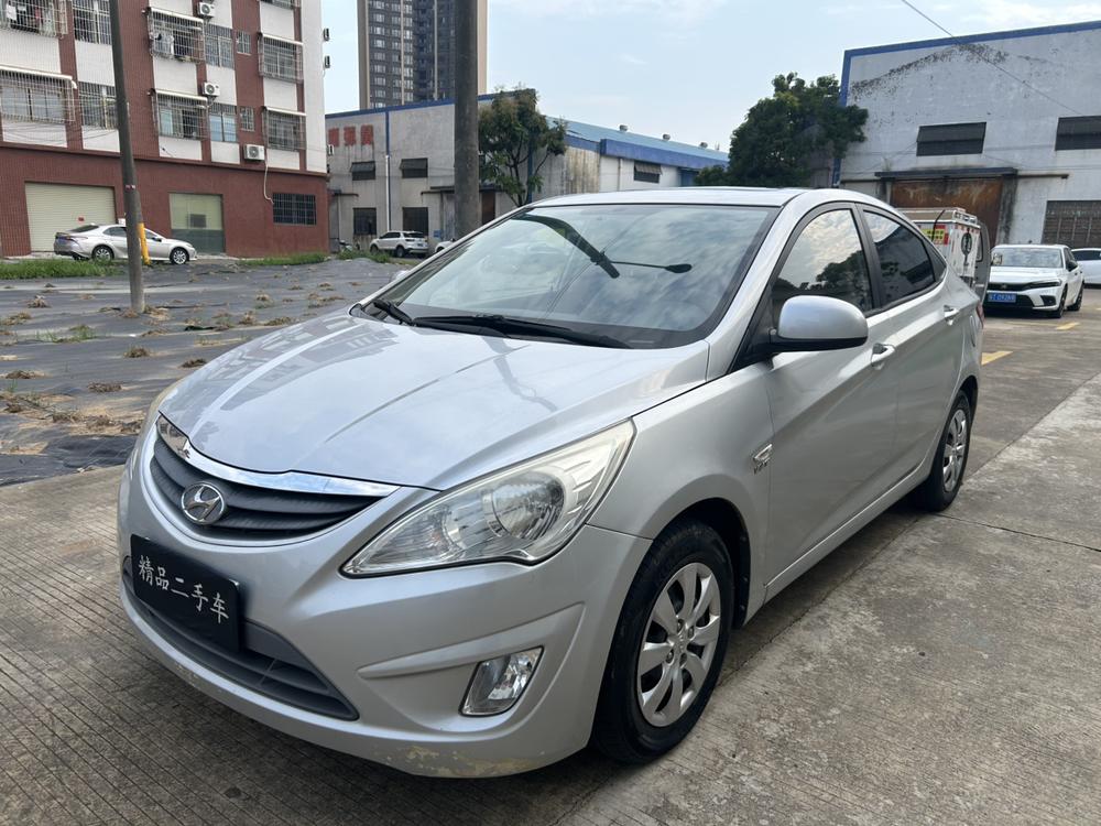 Hyundai Verna