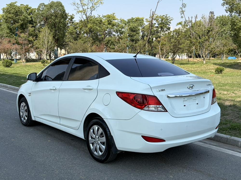 Hyundai Verna