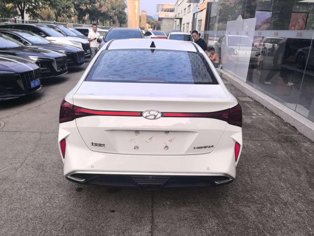 Hyundai Verna