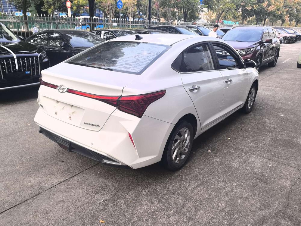 Hyundai Verna