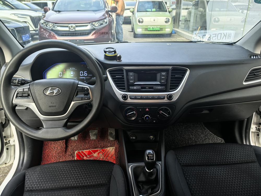 Hyundai Verna