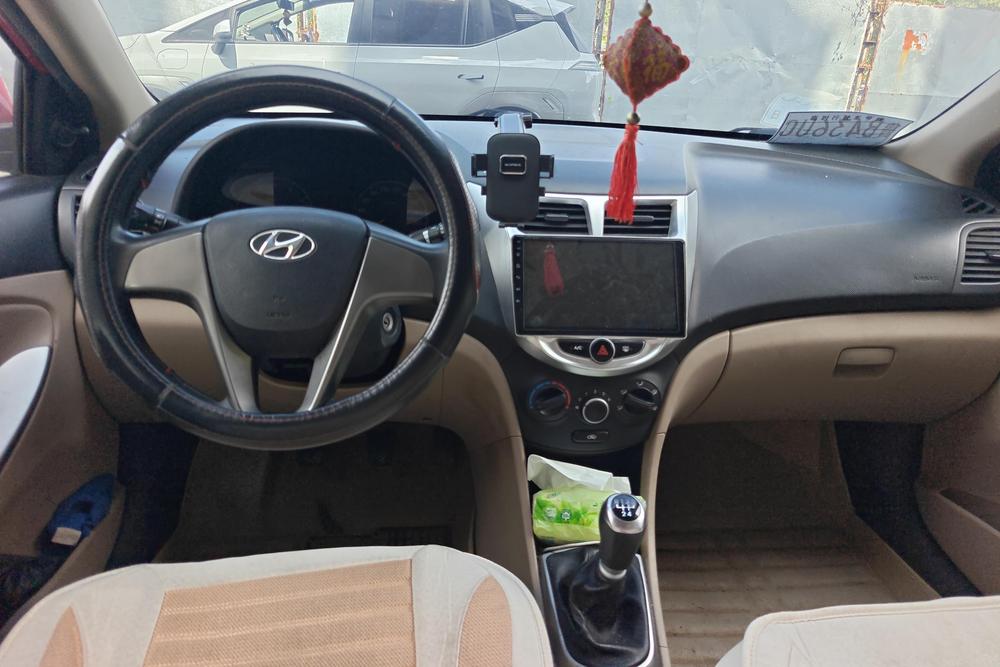 Hyundai Verna