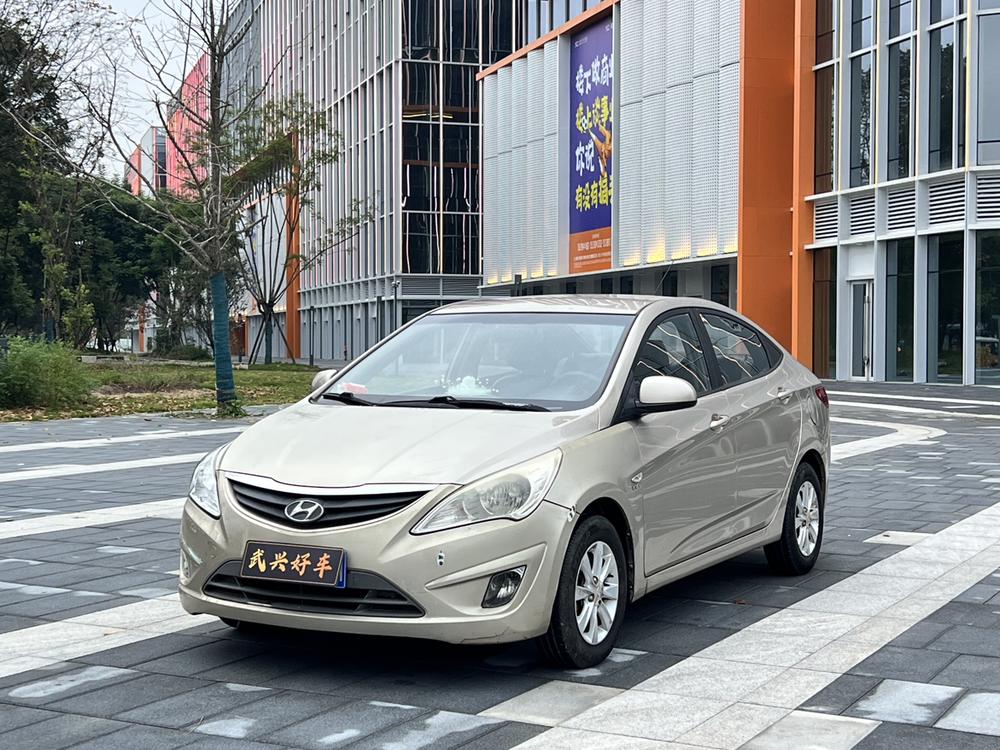 Hyundai Verna