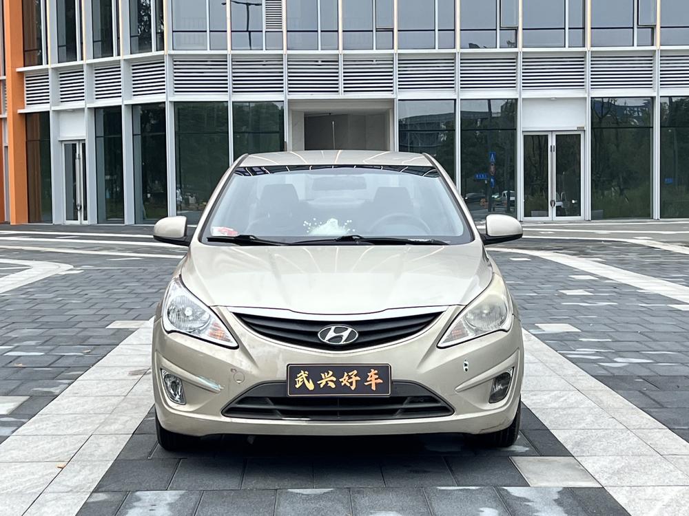 Hyundai Verna