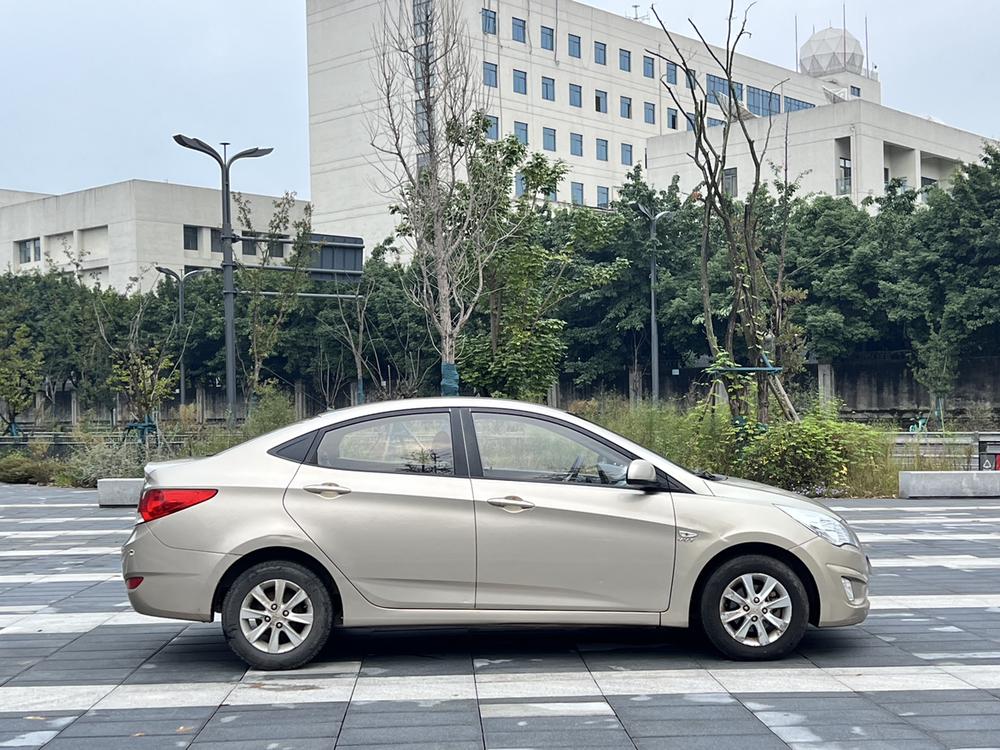 Hyundai Verna