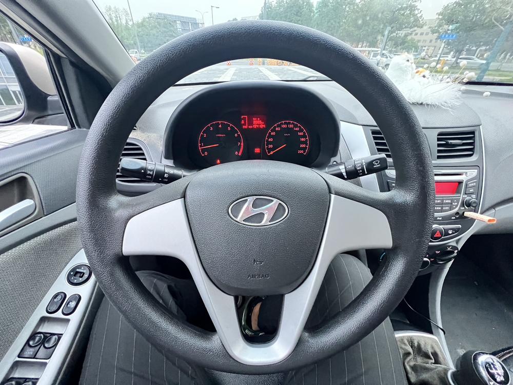 Hyundai Verna