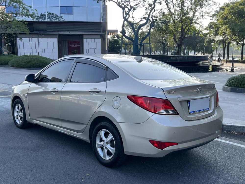 Hyundai Verna