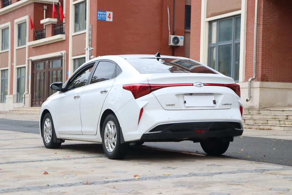 Hyundai Verna