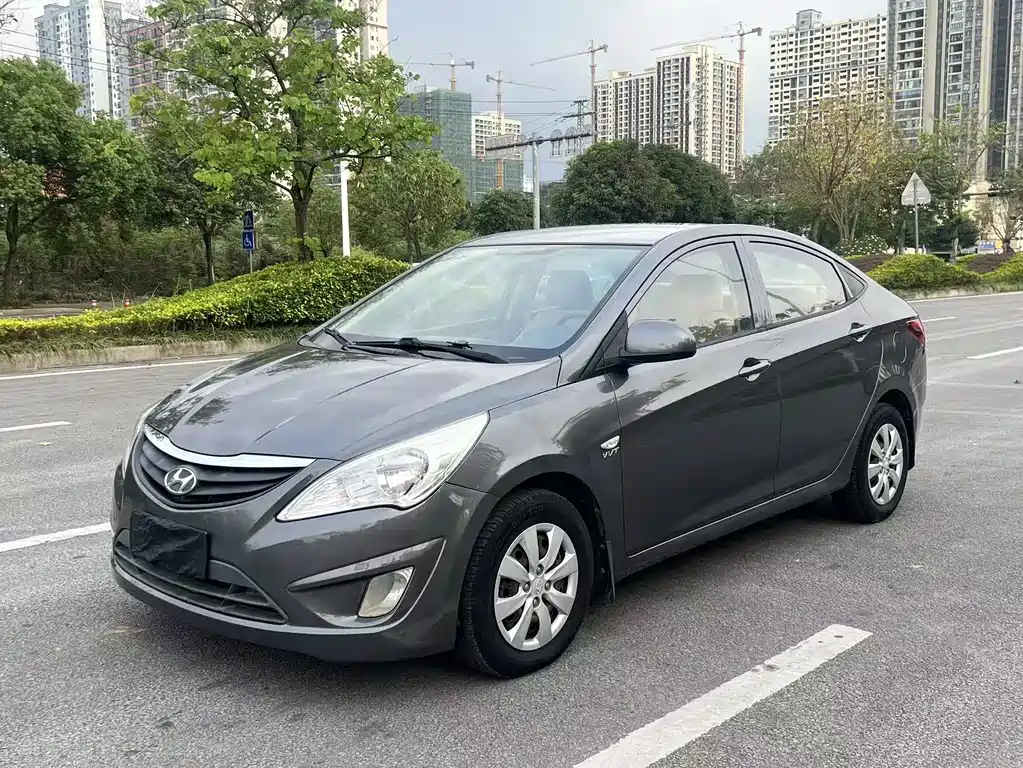 Hyundai Verna
