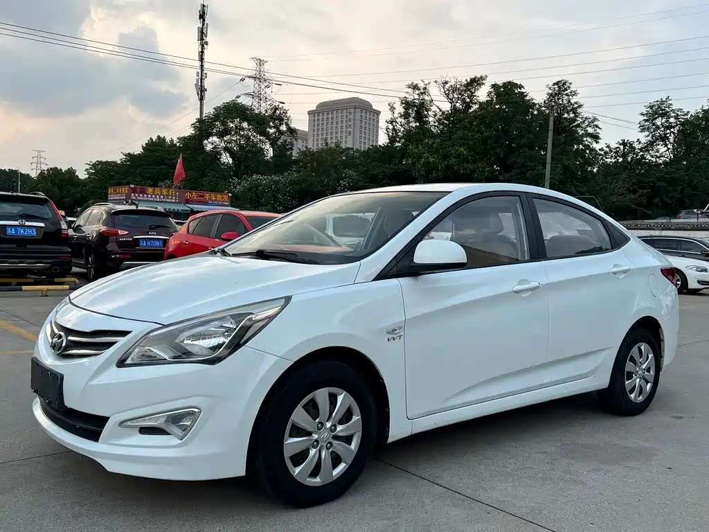Hyundai Verna