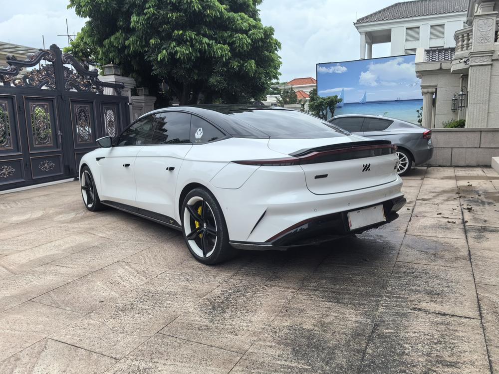 IM Motors IM L7
