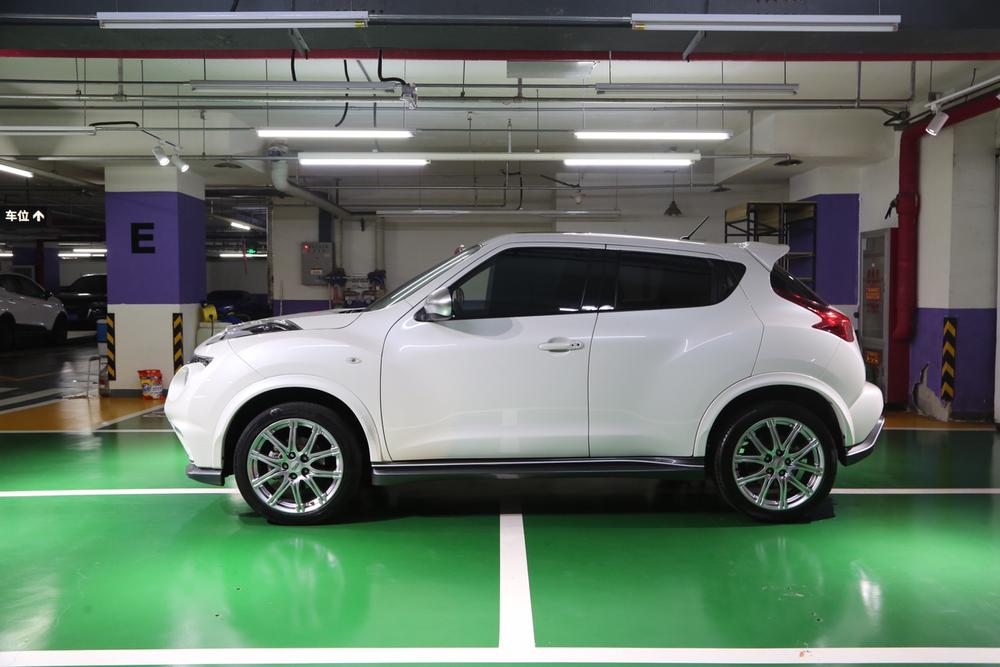 Infiniti Infiniti ESQ