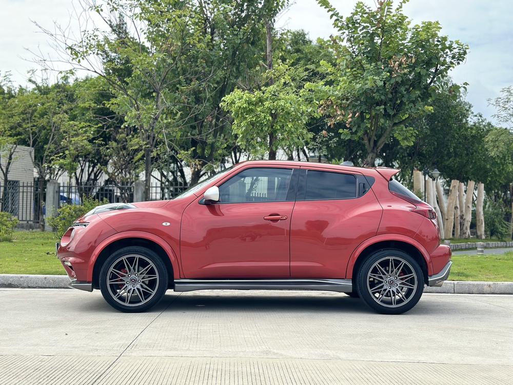 Infiniti Infiniti ESQ