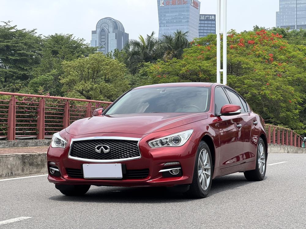 Infiniti Infiniti Q50