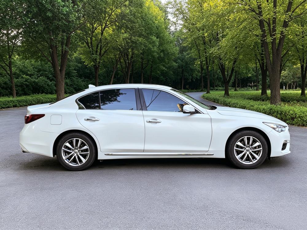 Infiniti Infiniti Q50L