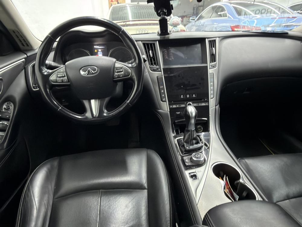 Infiniti Infiniti Q50L