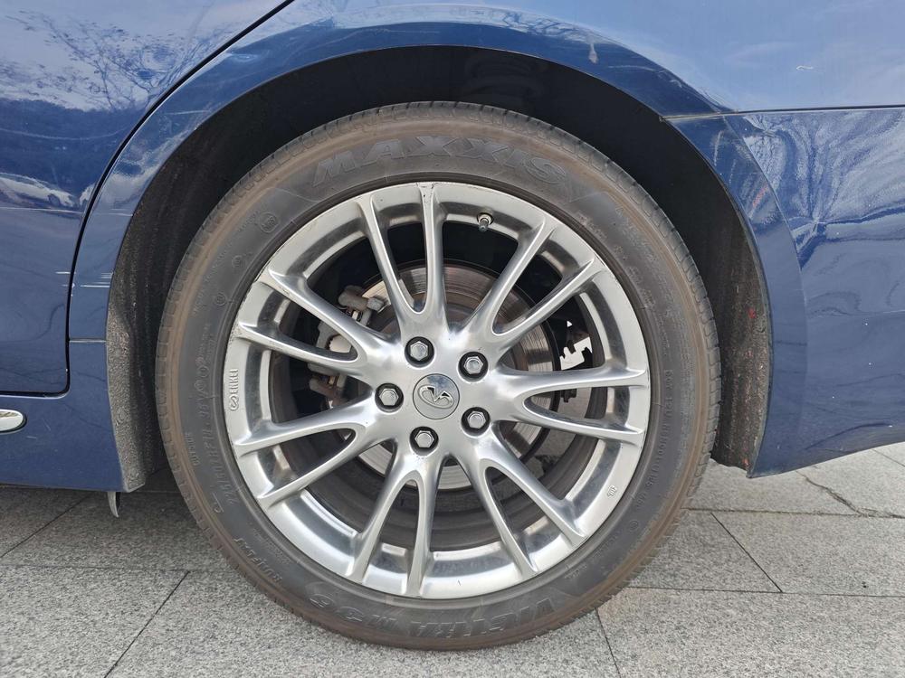 Infiniti Infiniti Q50L