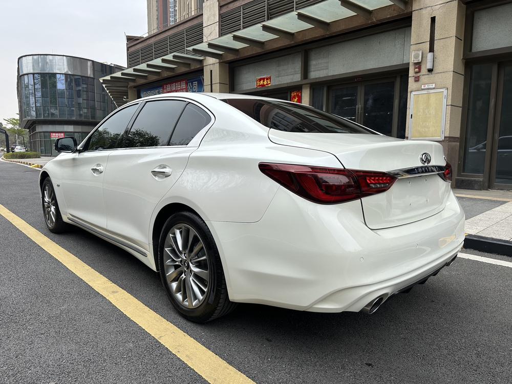 Infiniti Infiniti Q50L