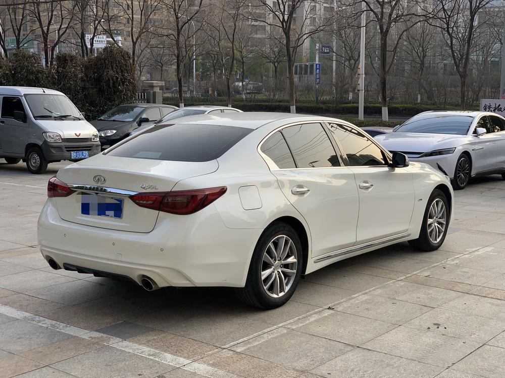 Infiniti Infiniti Q50L