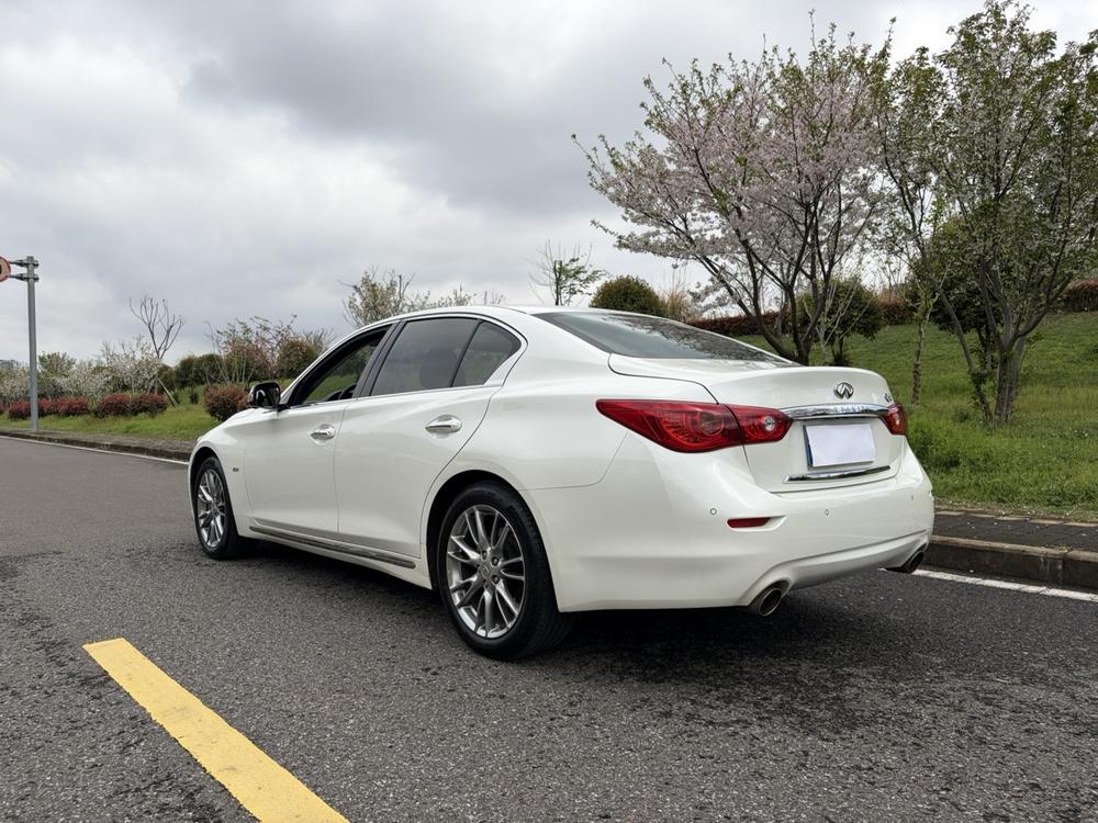 Infiniti Infiniti Q50L