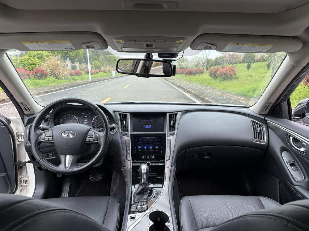 Infiniti Infiniti Q50L
