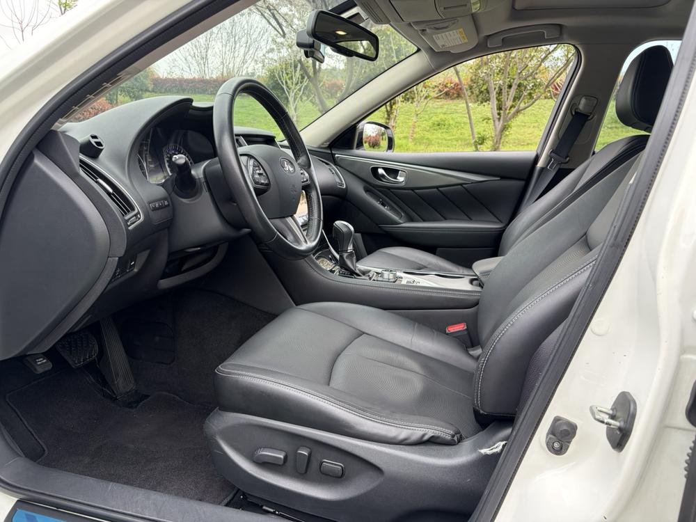 Infiniti Infiniti Q50L