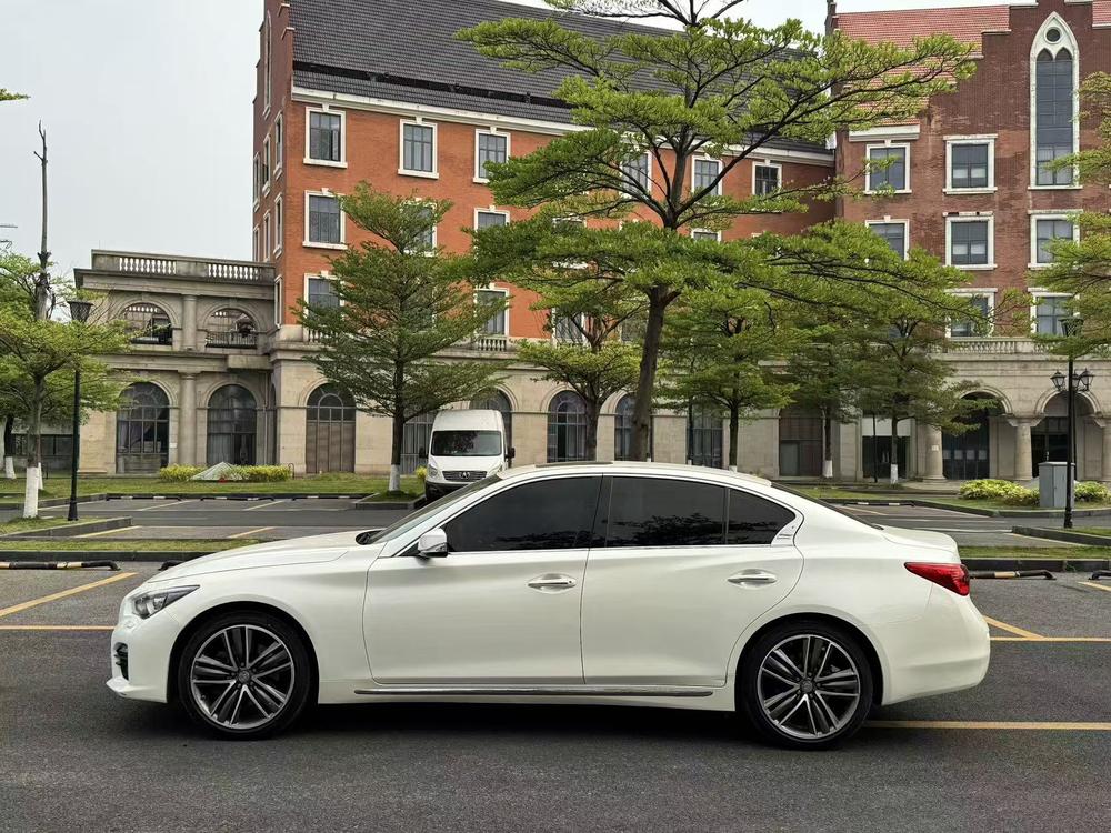Infiniti Infiniti Q50L