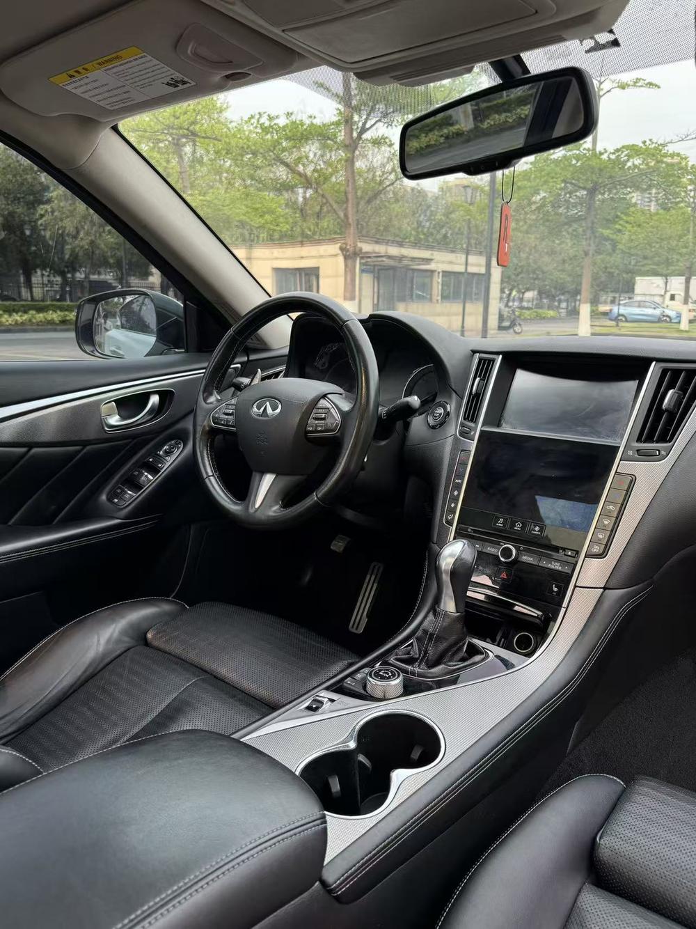 Infiniti Infiniti Q50L