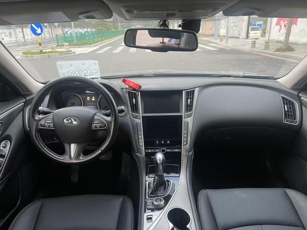 Infiniti Infiniti Q50L