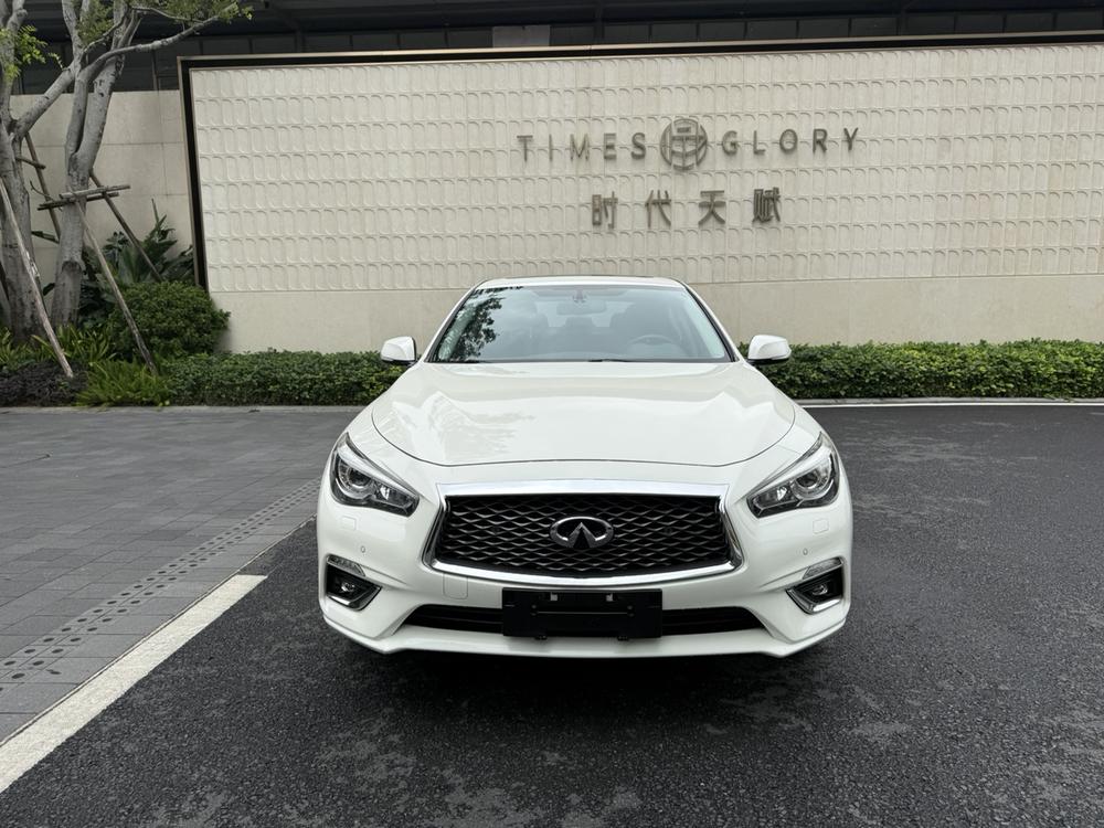 Infiniti Infiniti Q50L