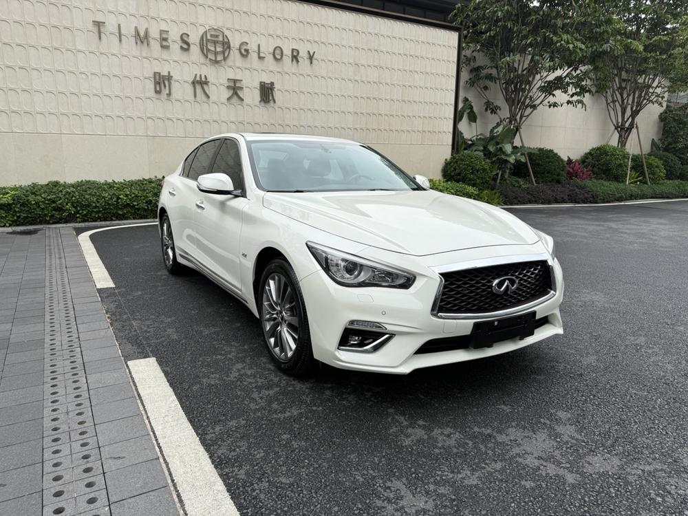 Infiniti Infiniti Q50L