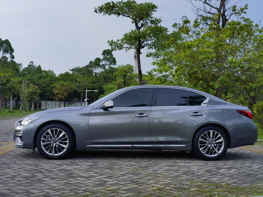 Infiniti Infiniti Q50L
