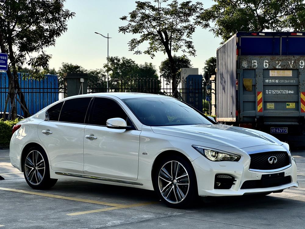 Infiniti Infiniti Q50L