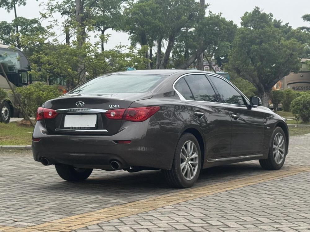 Infiniti Infiniti Q50L