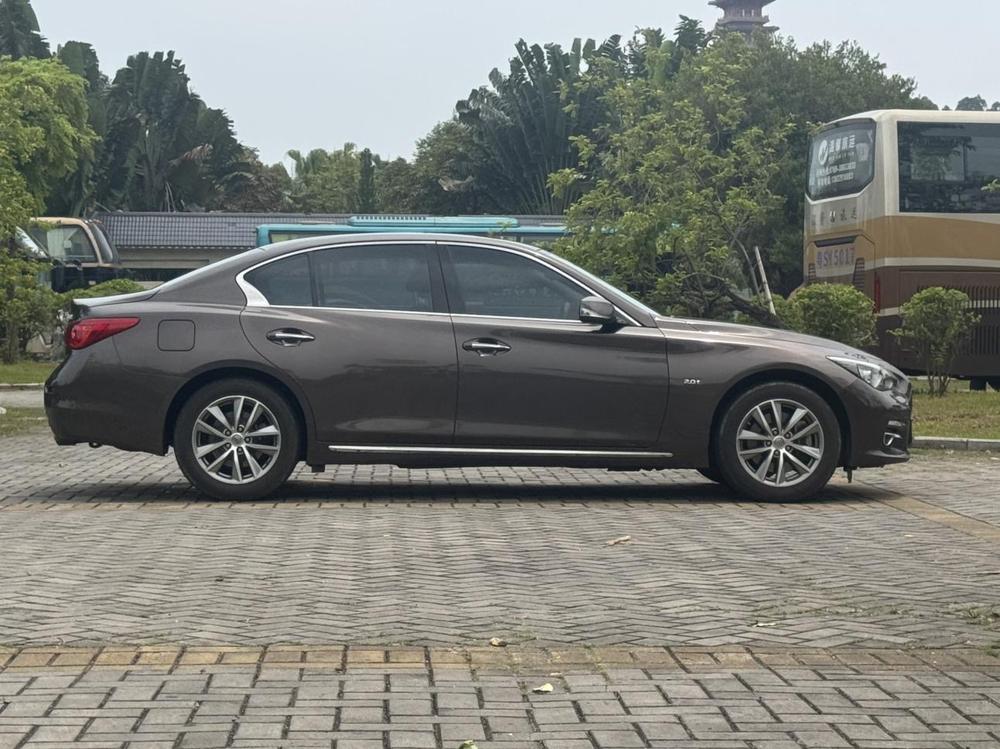 Infiniti Infiniti Q50L