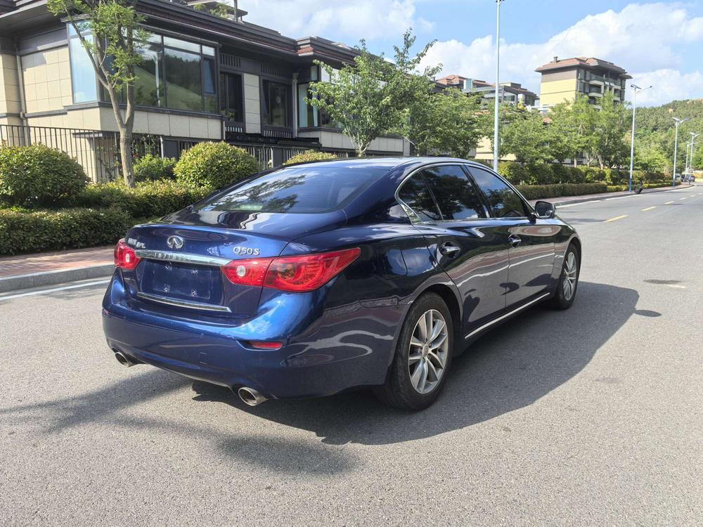Infiniti Infiniti Q50L