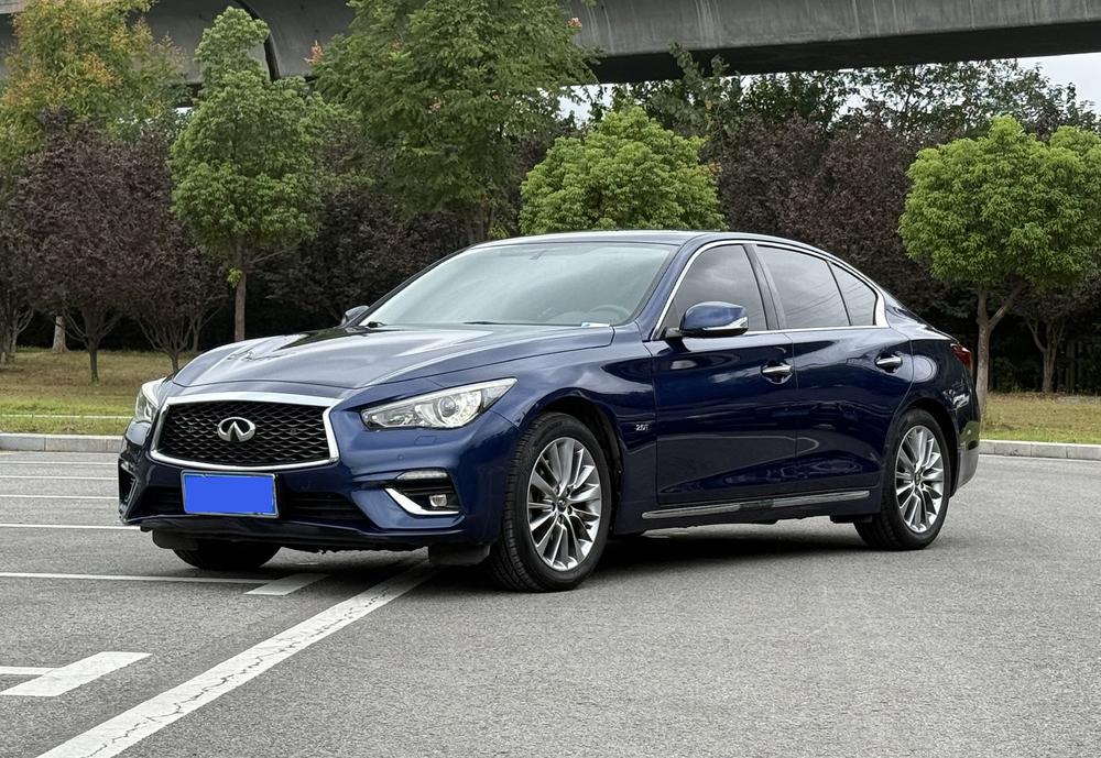 Infiniti Infiniti Q50L