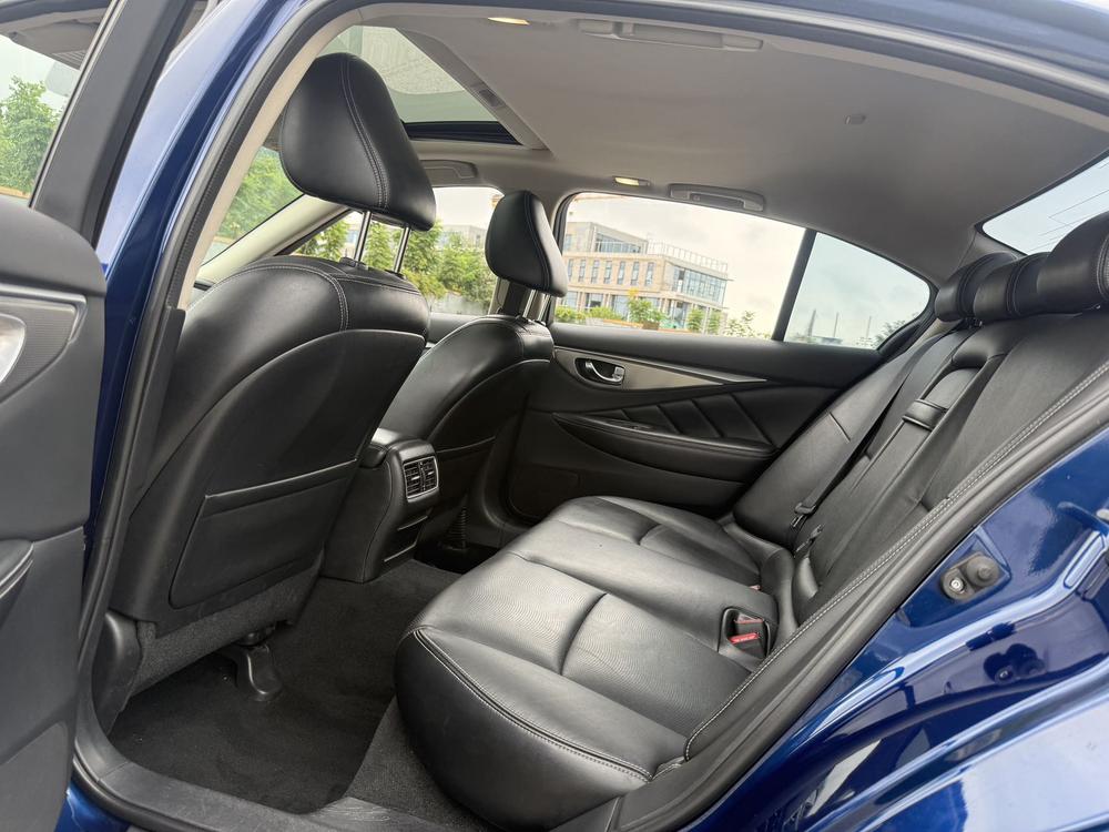 Infiniti Infiniti Q50L