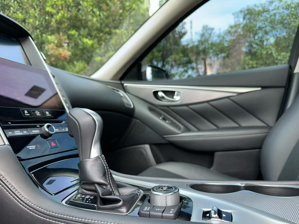 Infiniti Infiniti Q50L