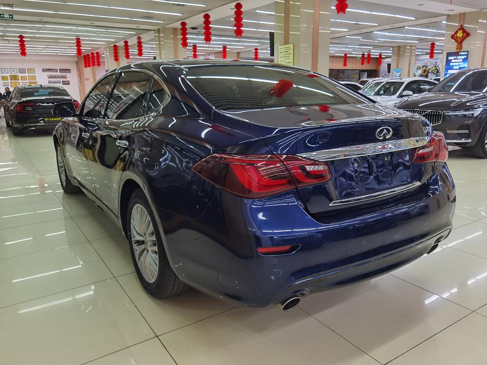 Infiniti Infiniti Q70