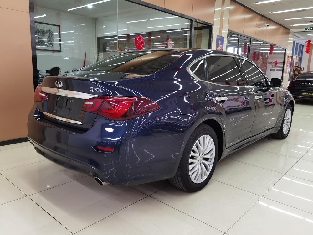 Infiniti Infiniti Q70