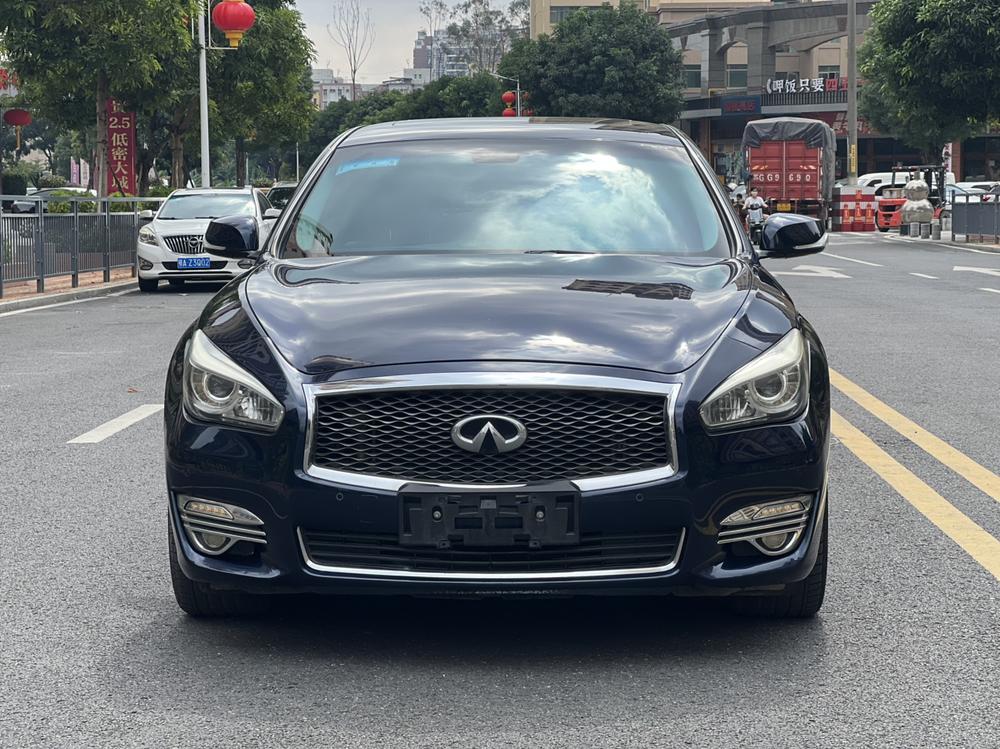 Infiniti Infiniti Q70