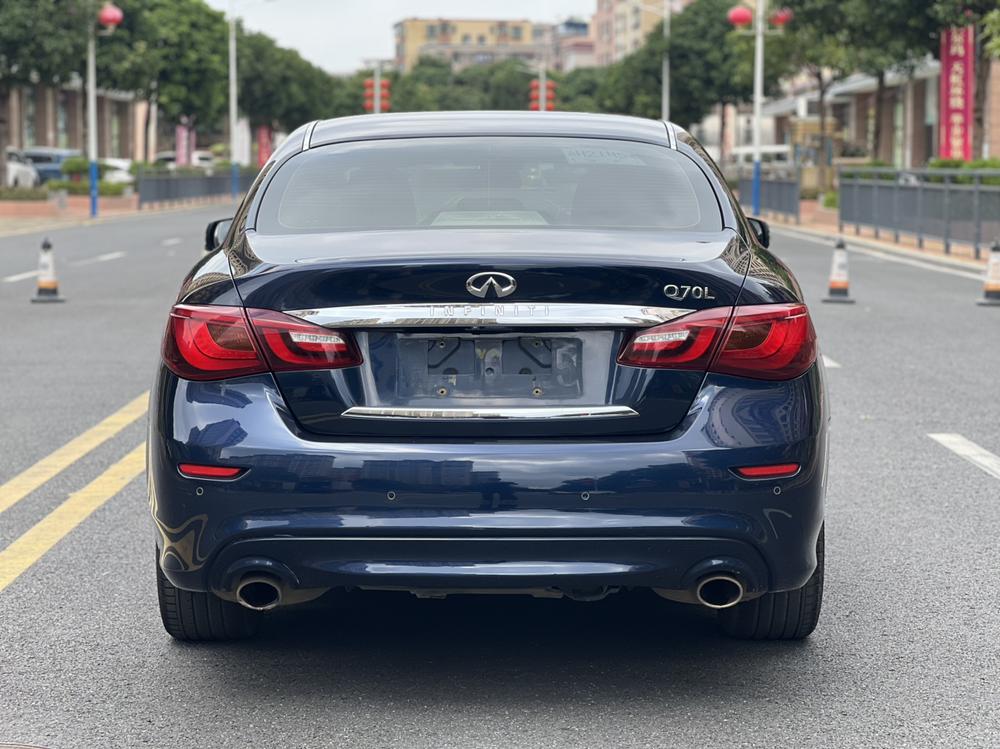 Infiniti Infiniti Q70