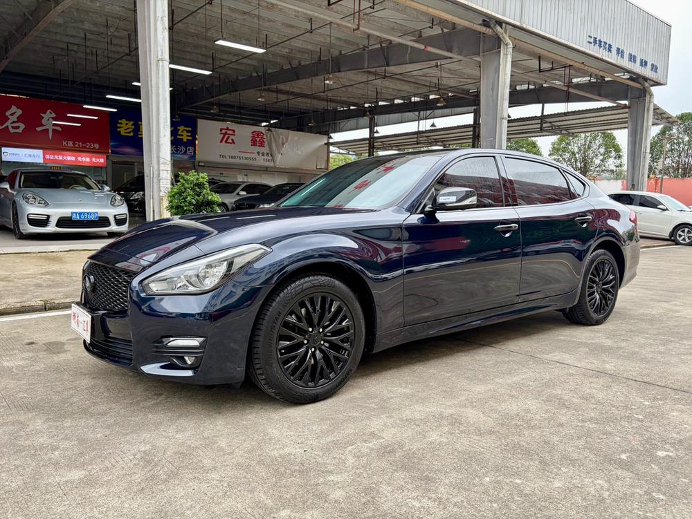 Infiniti Infiniti Q70