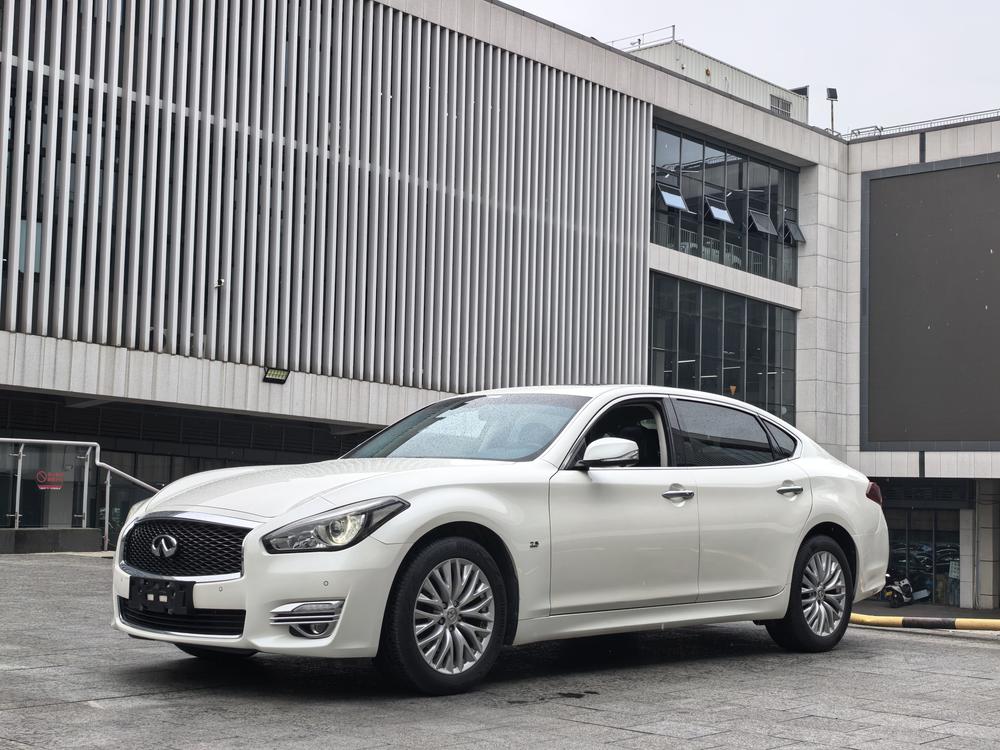 Infiniti Infiniti Q70