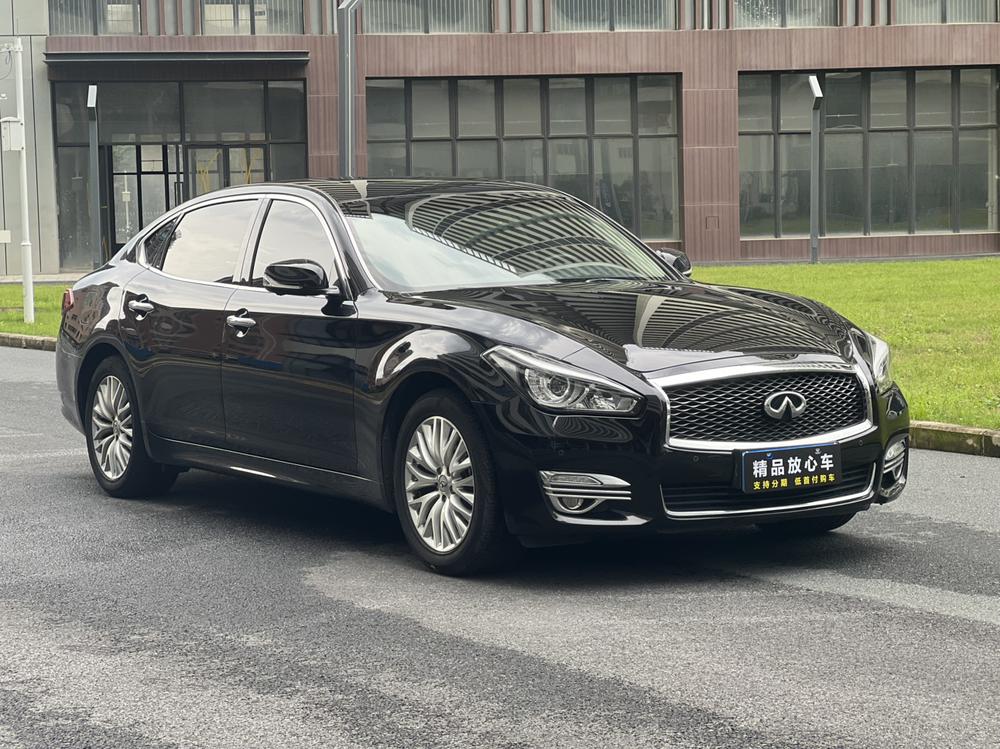 Infiniti Infiniti Q70