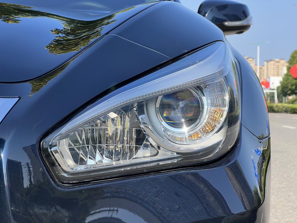 Infiniti Infiniti Q70